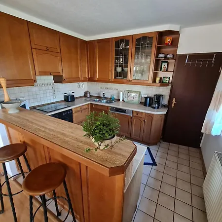 Ferienwohnung Lindenallee Hunolstein شقة