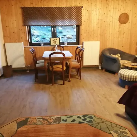 Ferienwohnung Lindenallee Hunolstein شقة مورباخ