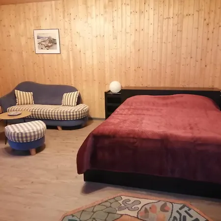 Ferienwohnung Lindenallee Hunolstein شقة مورباخ