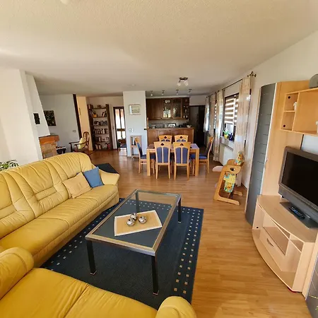 Ferienwohnung Lindenallee Hunolstein شقة مورباخ